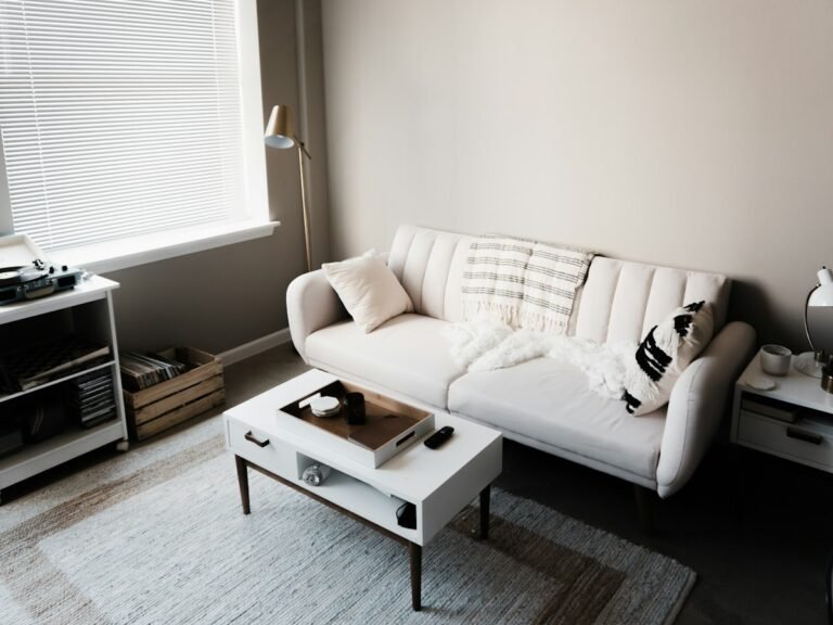 6 Budget Small-Space Decor Ideas for Renters